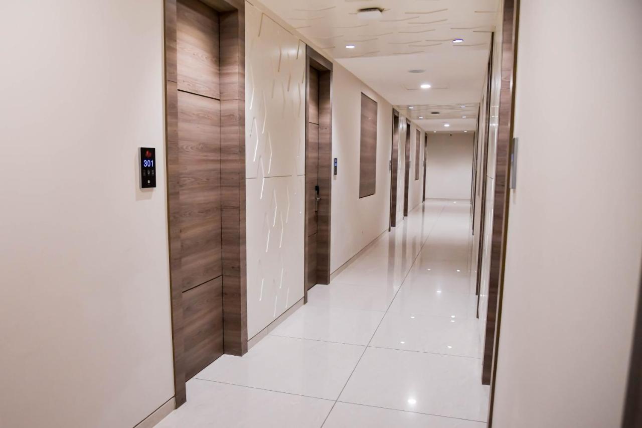 Shree Ganga Smb Hotels Ujjain Ngoại thất bức ảnh