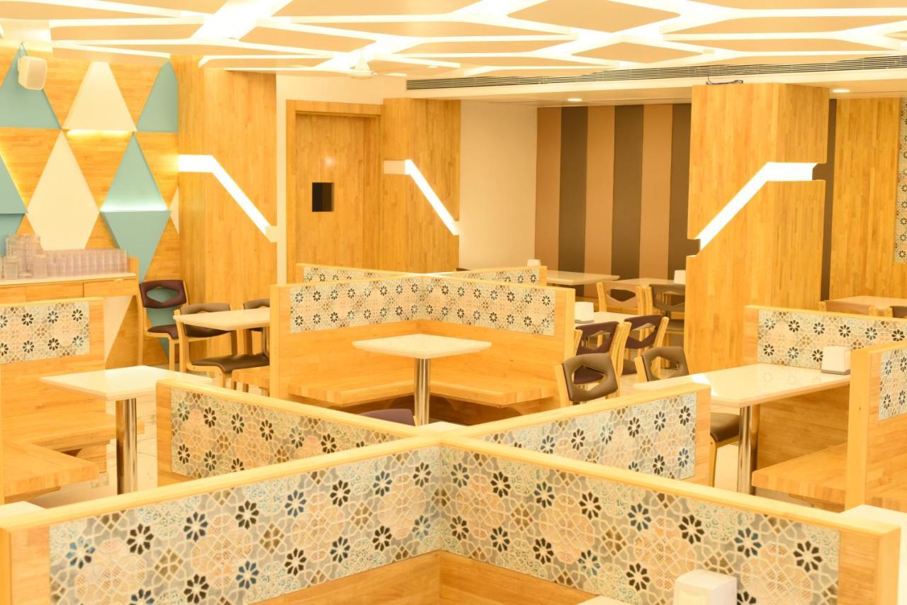 Shree Ganga Smb Hotels Ujjain Ngoại thất bức ảnh