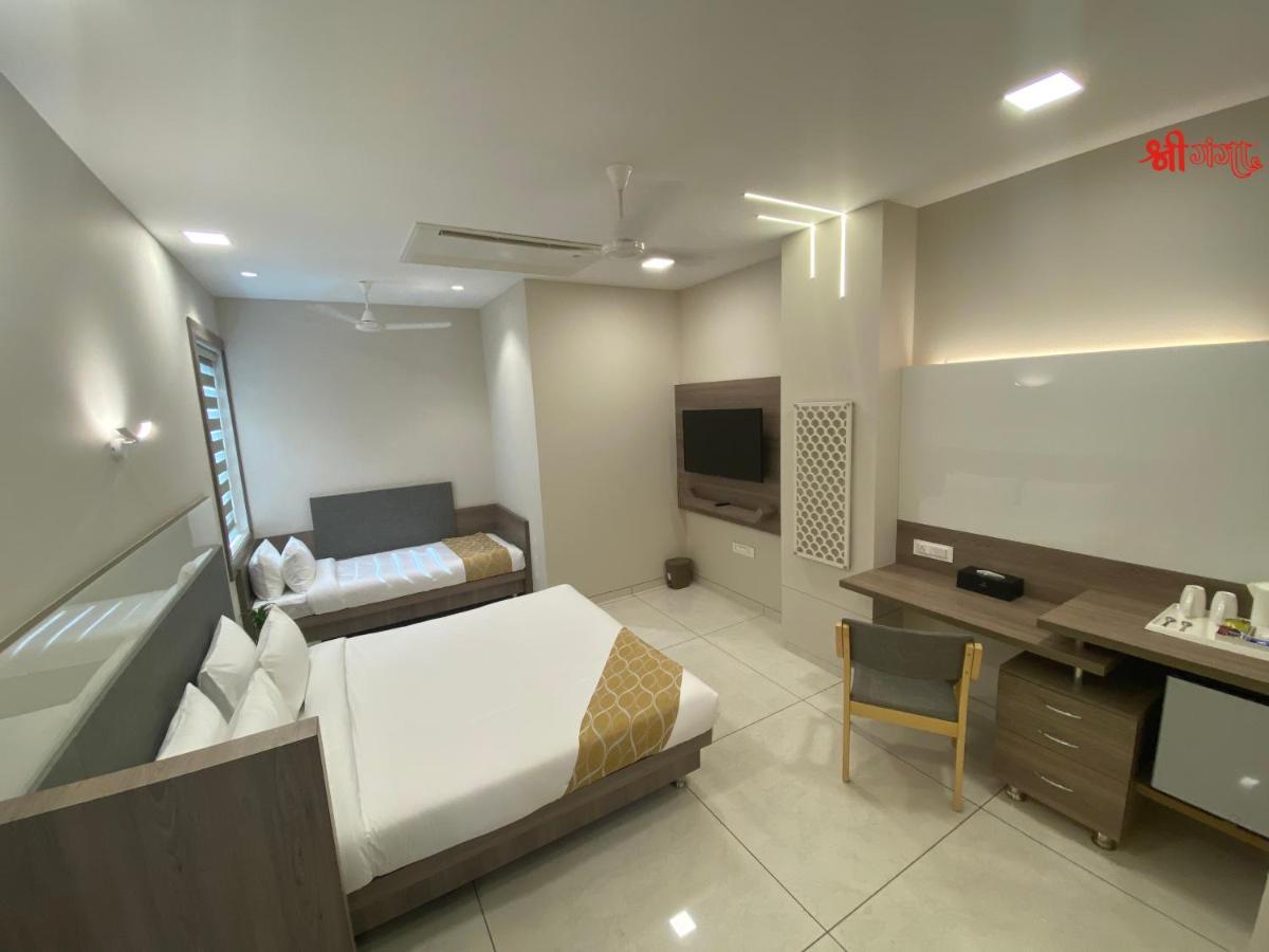 Shree Ganga Smb Hotels Ujjain Ngoại thất bức ảnh